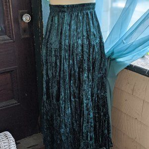 Facet by mirror Woman maxi skirt green